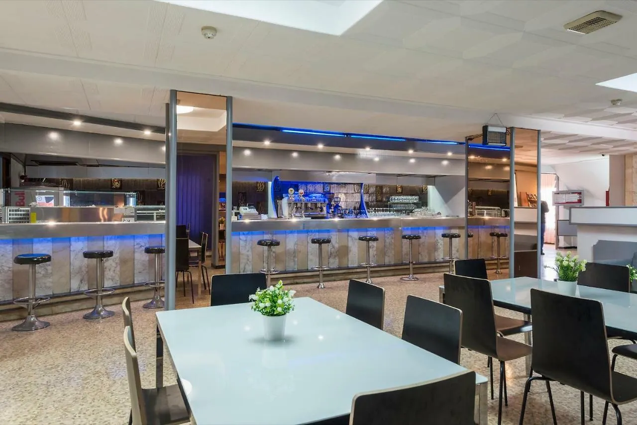 Hotel Mar I Sol Calella 2*,